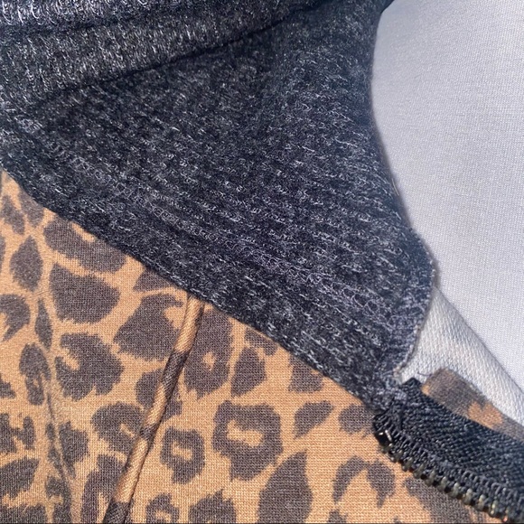 Lily pad cheetah zip-up sweatshirt - Picture 2 of 4